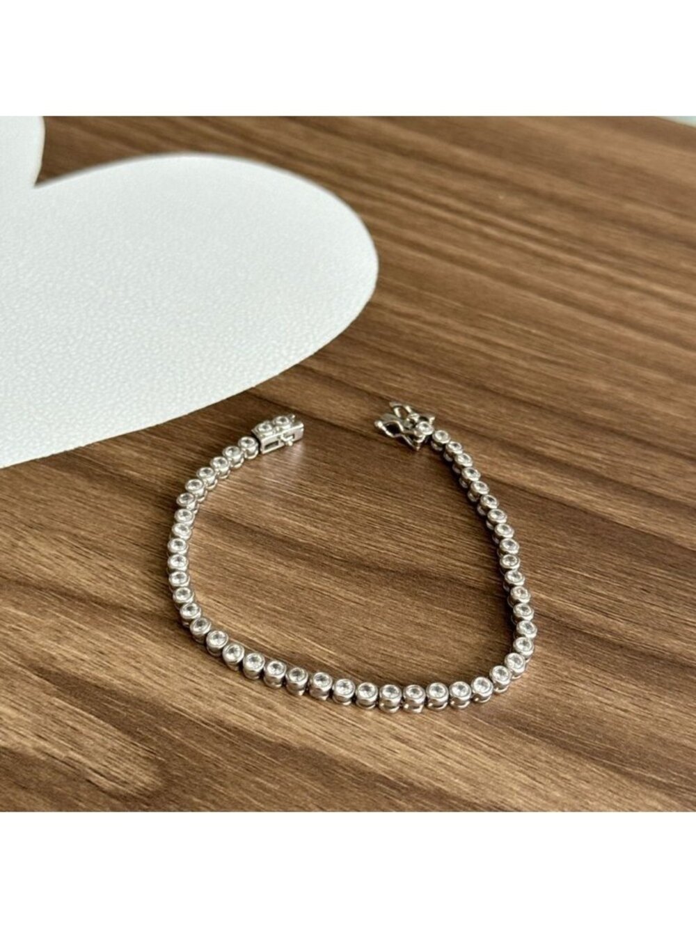 Tennis Bracelet Q154 - Picture 2 of 4